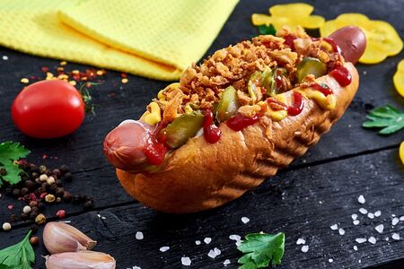 Хот-дог Датский с охотничьей колбаской