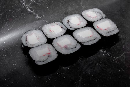 Ролл с крабом