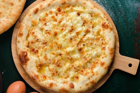 Хачапури по-мегрельски с копченым сыром