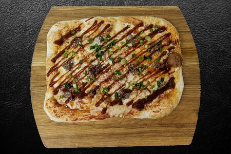 Пицца Говядина с острым соусом кимчи