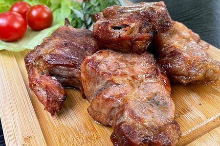 Шашлык из cвинoй шеи