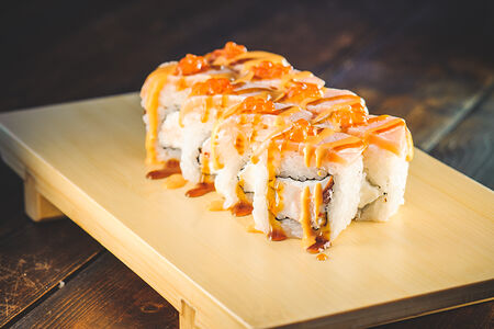 Фирменный ролл Сумасан