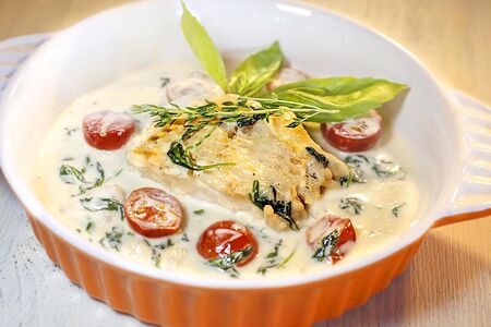 Филе трески в сливочно-пряном соусе