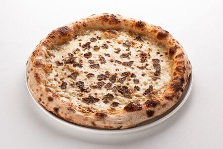 Пицца с черным трюфелем