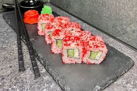 Калифорния с крабом в икре 