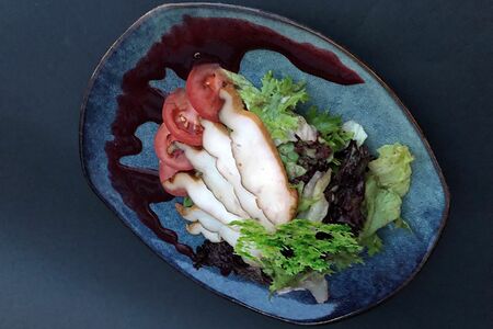 Салат с куриной грудкой