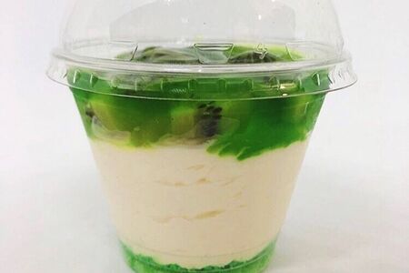 Чизкейк в стакане Киви