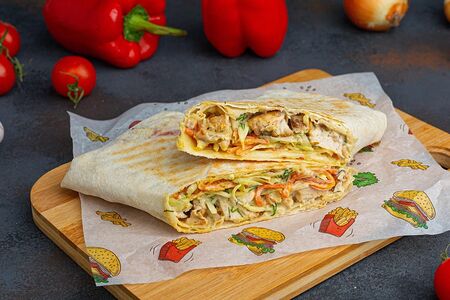 Шаурма с курицей в обычном лаваше