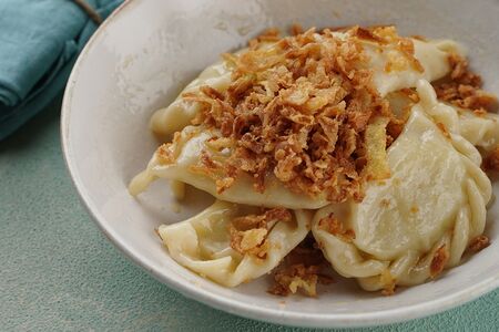 Вареники ручной лепки с картошкой и белыми грибами