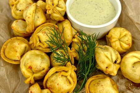 Пельмешки, жареные во фритюре