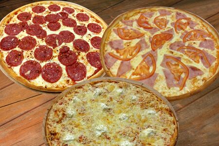 Три пиццы
