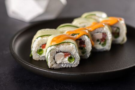 Ролл с курицей