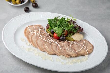 Язык воловий отварной