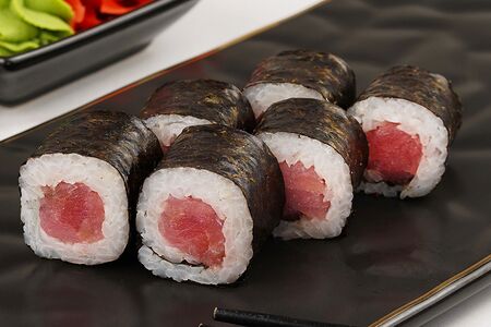 Ролл Tuna Мак