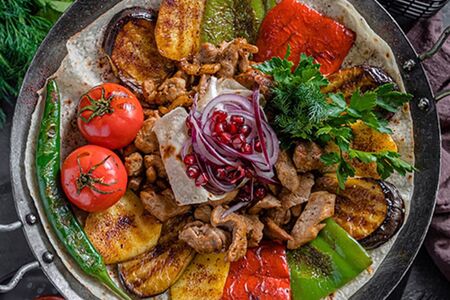 Садж из телятины с овощами