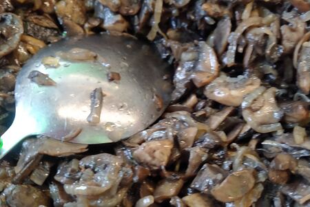 Грибочки жареные