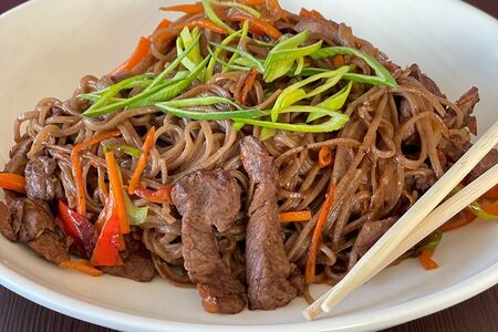 Соба с острой говядиной