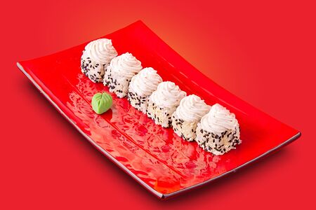 Суши с веган крем-сыром