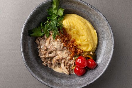 Бефстроганов