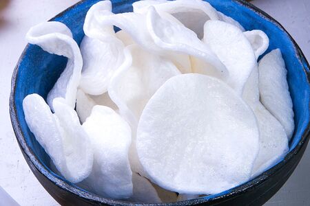 Креветочные чипсы