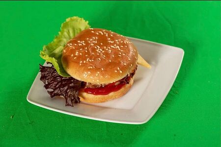 Аренабургер с утиной котлетой (халяль)