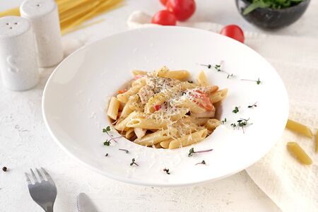 Паста с индейкой и сыром пармезан