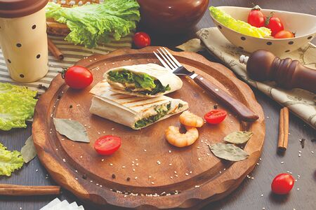 С тигровой креветкой