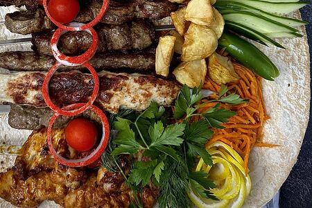 Ассорти из шашлыков большое