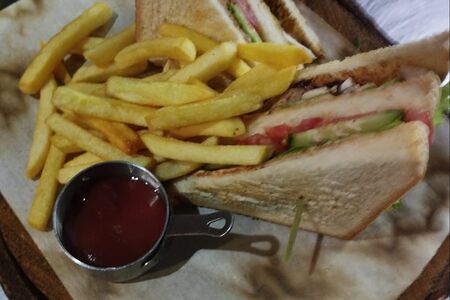 Клаб-сэндвич с курицей