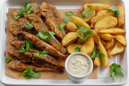 Жареная барабуля с картофелем