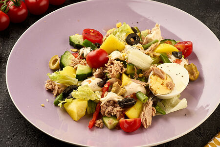 Салат Нисуаз с тунцом