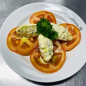 Помидоры с сырной пастой