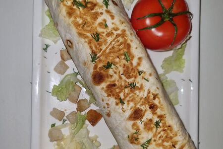 Шаверма в лаваше Цезарь