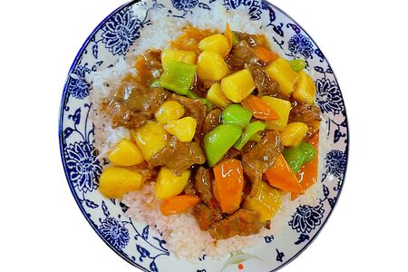 Рис с тушеной говядиной и картофелем