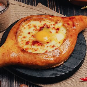 Хачапури по-аджарски