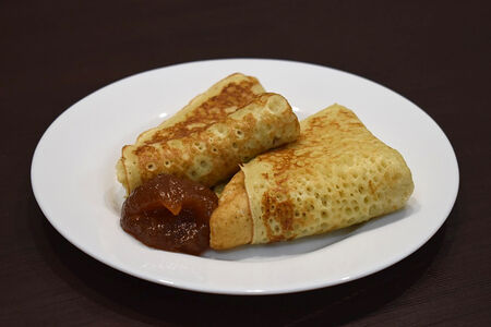 Блины с повидлом