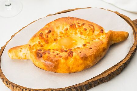 Хачапури по-аджарски