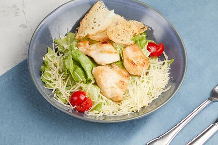 Цезарь с курицей