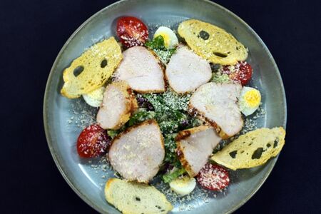 Цезарь с курицей