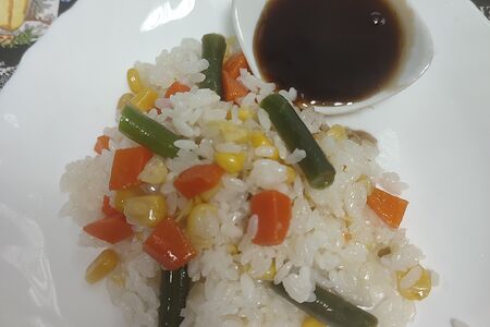 Рис с овощами и соусом терияки