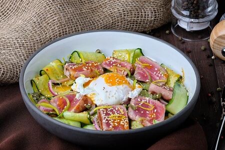 Закуска с тунцом