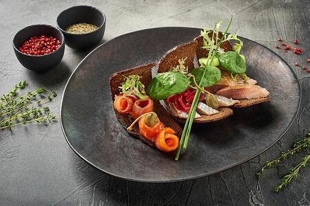 Форель, омуль, сельдь олюторская