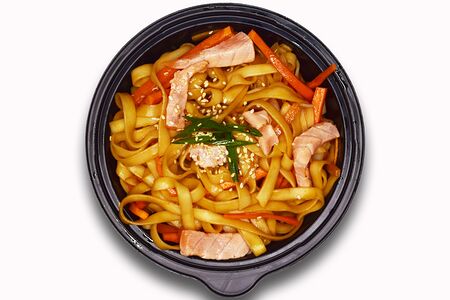 Удон с лососем