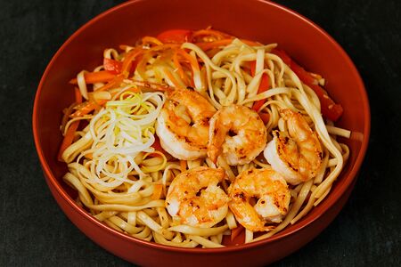 Удон с креветкой