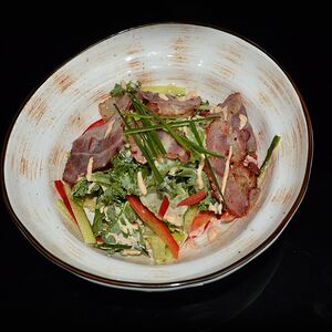 Салат Теплый с беконом