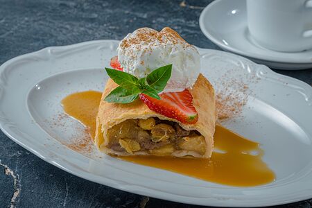 Яблочный штрудель