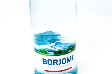 Borjomi газированная вода в стекле