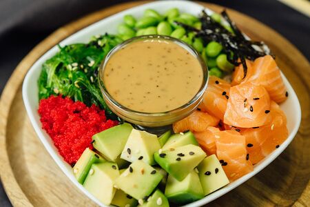 Поке с лососем