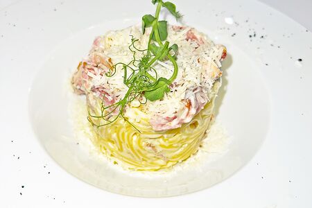 Карбонара в сливочном соусе