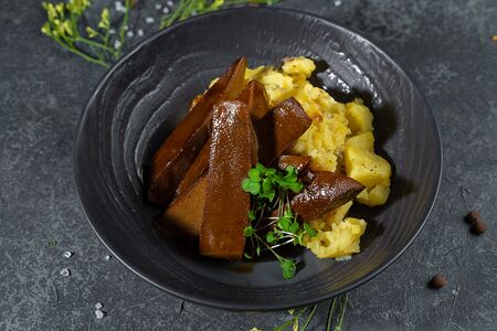 Говяжий язык